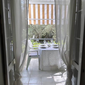 Apartment Oliva, Rafailovici
